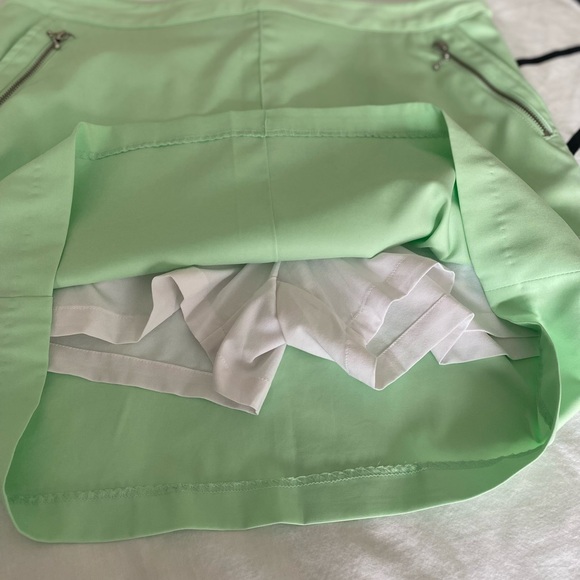 Workout Skirt Celery Green size 10 - Picture 8 of 9